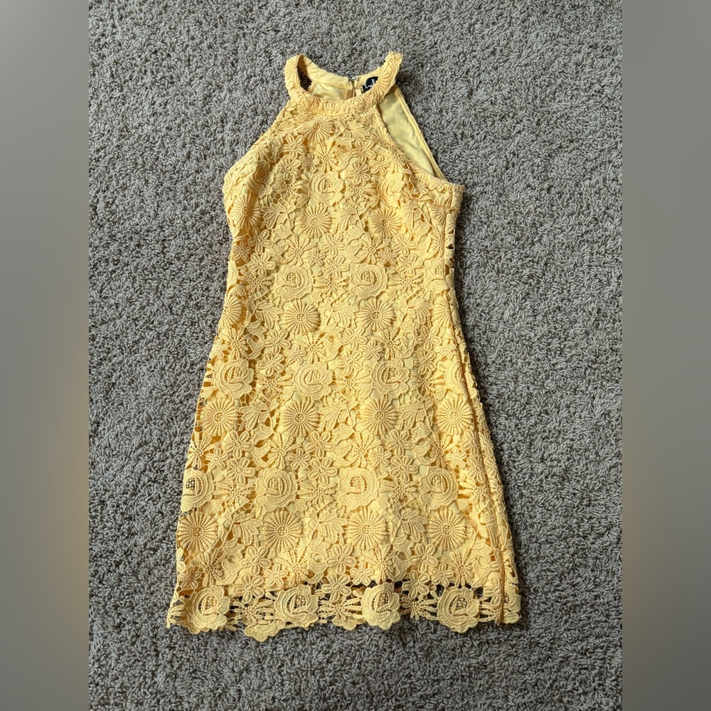 Lulu’s yellow floral lace dress